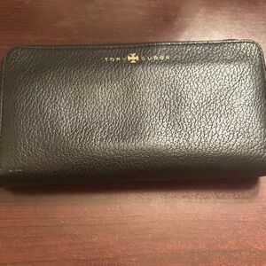 Tory Burch Pebbled Black Wallet